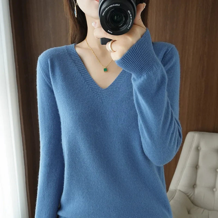 Astrid™ - Cashmere V-neck Sweater